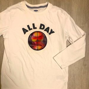 Old Navy boys sz medium basketball/skull shirt
